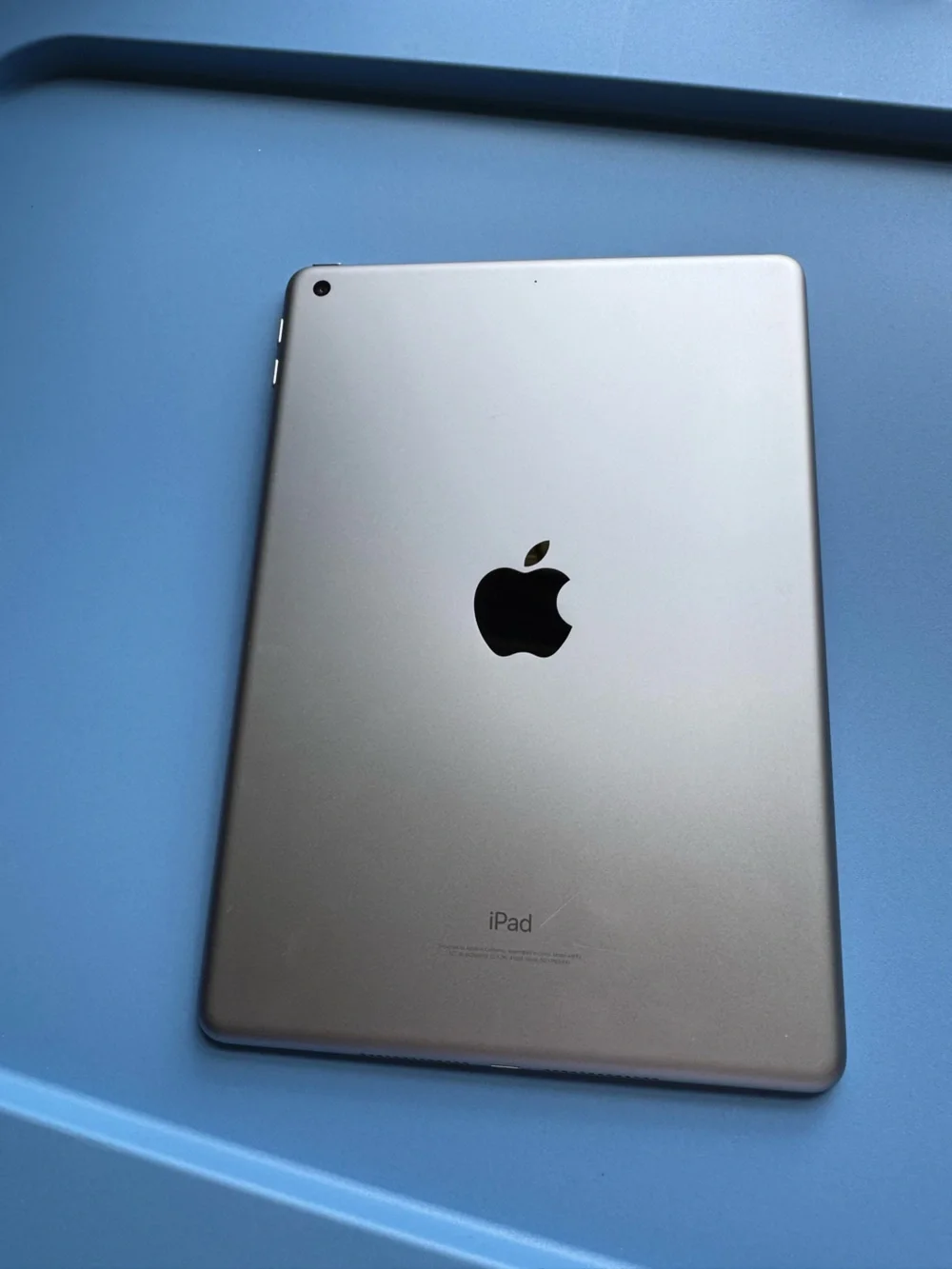 Apple iPad 32GB Space Gray-WiFi Only